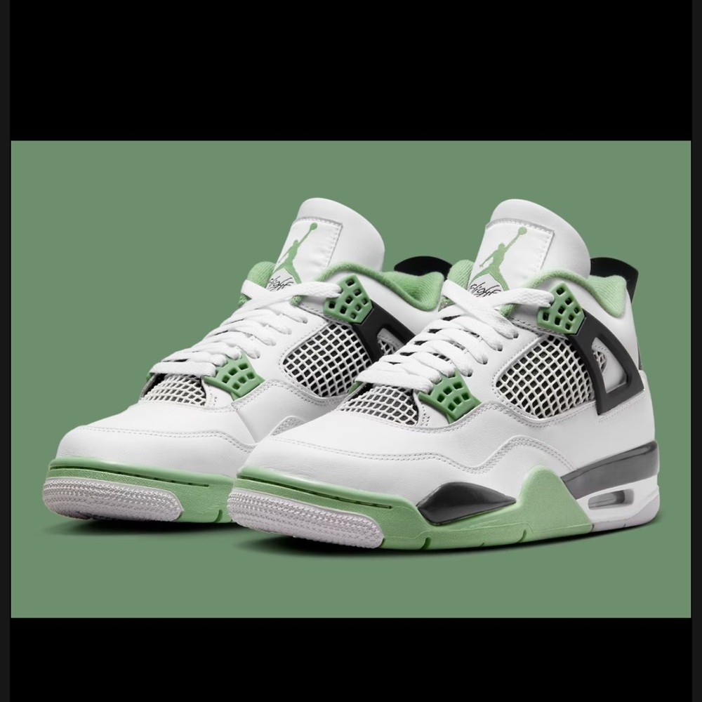 ❌SOLD❌ Air Jordan 4 Retro “Oil Green” sneakers, New in Box, M7 / W8.5 - Picture 2 of 13